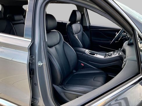 Certified 2023 Hyundai Santa Fe SEL w/ Premium Package FWD image 9