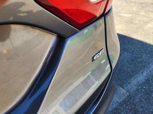 Used 2013 Ford Fusion SE image 14