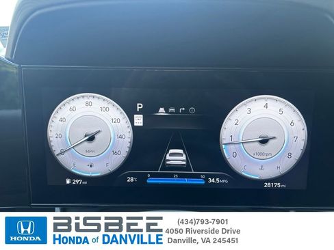 Used 2025 Hyundai Elantra SEL FWD image 1