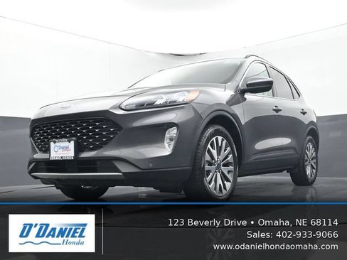 Used 2022 Ford Escape Titanium AWD/4WD image 9
