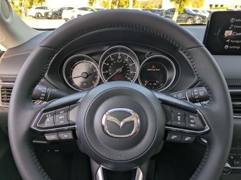 New 2025 MAZDA CX-5 AWD 2.5 S w/ Select Package image 24