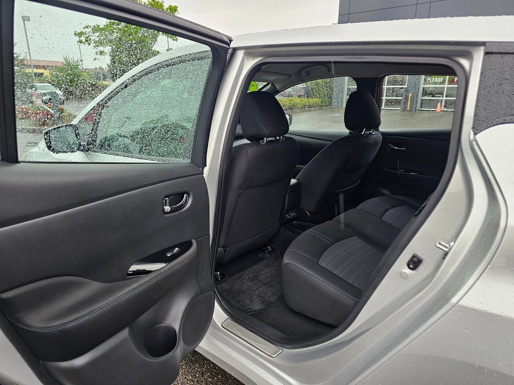Used 2024 Nissan Leaf SV Plus FWD image 12