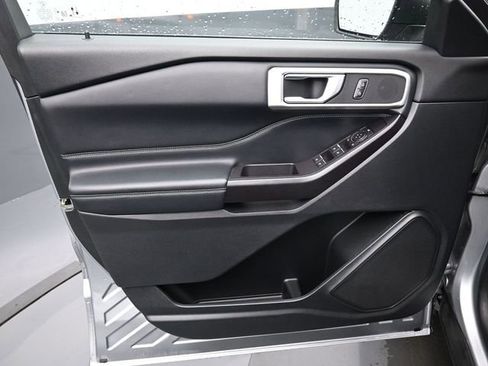Used 2020 Ford Explorer XLT w/ Equipment Group 202A image 11