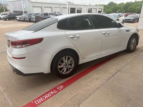 Used 2019 Kia Optima LX FWD image 6