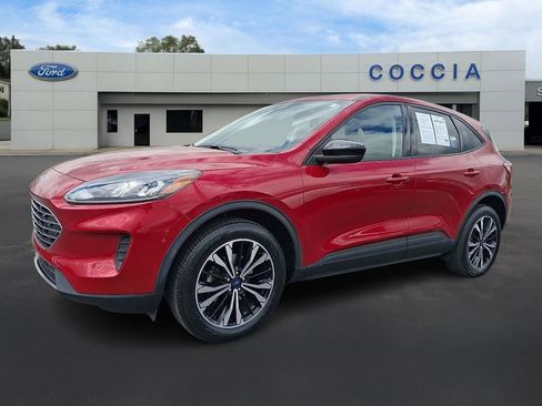 Used 2022 Ford Escape SE w/ SE Sport Appearance Package AWD/4WD image 1