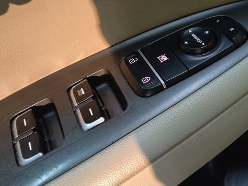 Used 2018 Kia Optima LX image 27