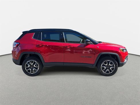 New 2026 Jeep Compass Trailhawk image 4