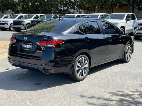 Used 2020 Nissan Versa SR FWD image 7