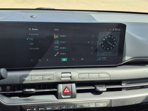 Used 2025 Kia K4 FWD image 25