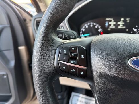 Used 2020 Ford Escape SE image 24
