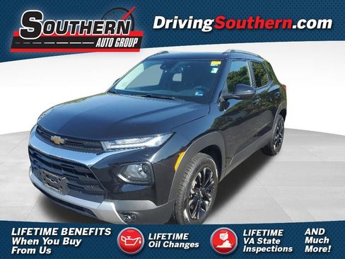Used 2022 Chevrolet TrailBlazer LT w/ Convenience Package AWD/4WD image 1