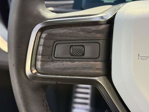 Used 2023 Rivian R1S Adventure AWD/4WD image 21
