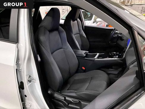 Used 2023 Toyota bZ4X XLE image 8