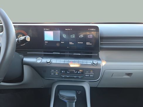 Used 2024 Hyundai Kona SEL AWD/4WD image 12
