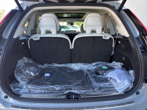 New 2026 Volvo XC90 T8 Ultra w/ Protection Package Premier AWD/4WD image 36