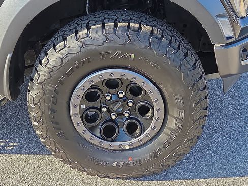 Used 2022 Ford F150 Raptor w/ Equipment Group 801A High image 7