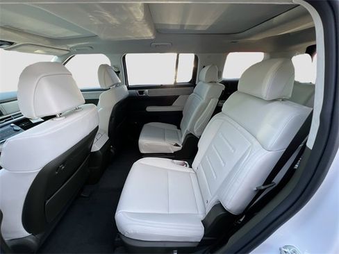 New 2025 Hyundai Santa Fe Calligraphy image 26