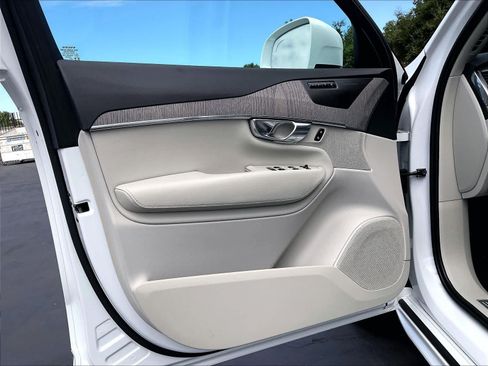 Used 2023 Volvo XC90 B6 Plus w/ Protection Package Premier AWD/4WD image 26
