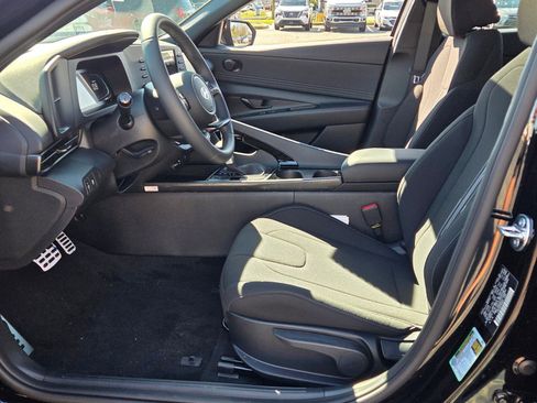 New 2026 Hyundai Elantra SEL Sport Premium FWD image 5