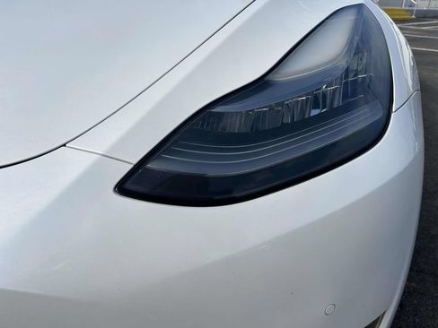 Used 2021 Tesla Model Y Long Range AWD/4WD image 10