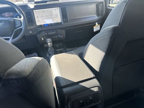 New 2025 Ford Bronco 4-Door AWD/4WD image 26