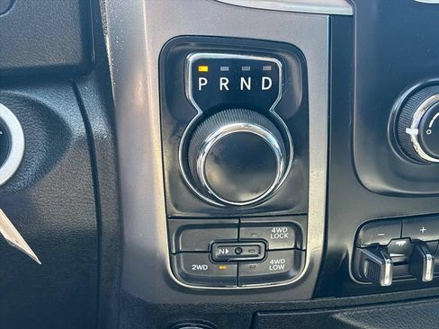 Used 2022 RAM 1500 Classic SLT w/ Protection Group AWD/4WD image 34