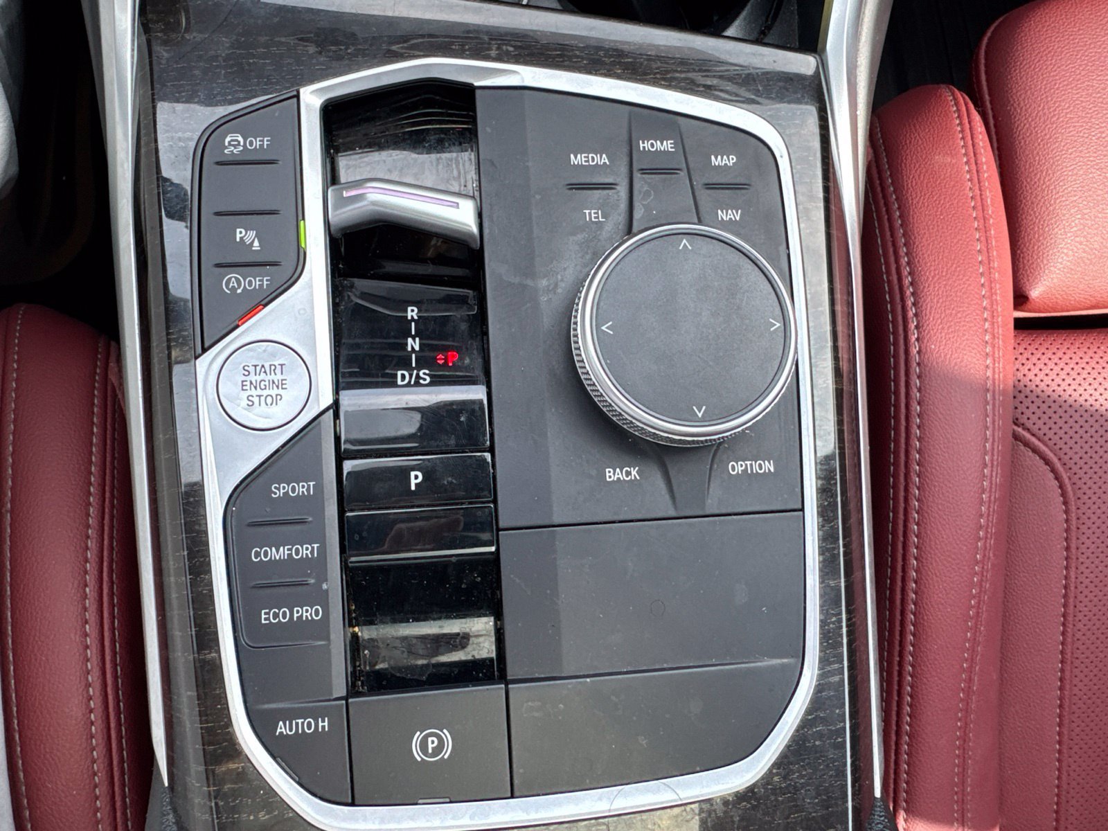 Used 2024 BMW 330i Sedan w/ Premium Package RWD image 18