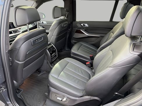 Used 2021 BMW X7 xDrive40i w/ M Sport Package image 30