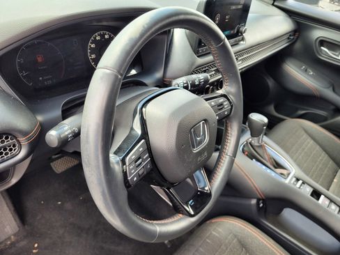 Used 2024 Honda HR-V Sport image 12