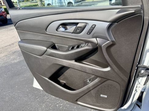 Used 2019 Chevrolet Traverse Premier image 22