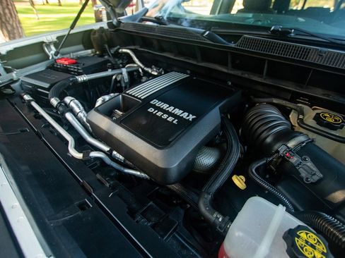 Used 2020 Chevrolet Silverado 1500 LT w/ All-Star Edition AWD/4WD image 35