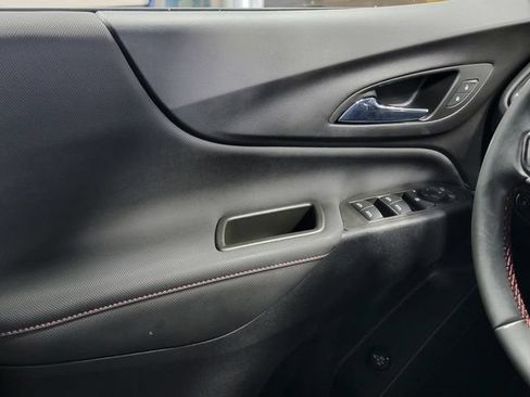 Certified 2024 Chevrolet Equinox RS FWD image 23