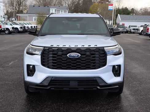 New 2026 Ford Explorer ST-Line w/ ST-Line Street Pack image 15
