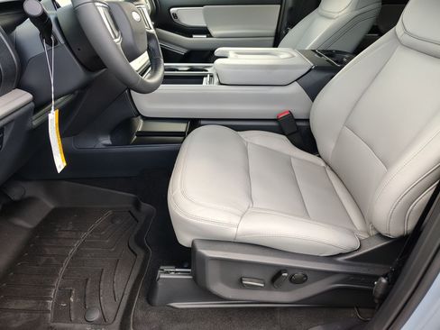 New 2027 Ford Expedition Active RWD image 15