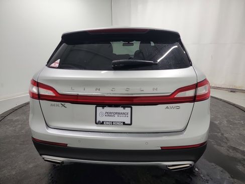Used 2016 Lincoln MKX Premiere w/ Cargo Accessories Package image 8