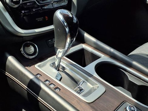 Used 2019 Nissan Murano Platinum image 23