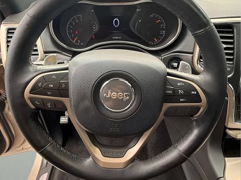 Used 2014 Jeep Grand Cherokee Limited w/ Trailer Tow Group IV AWD/4WD image 23