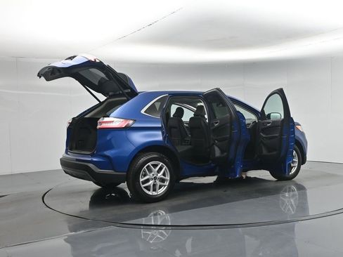 Used 2024 Ford Edge SEL w/ Convenience Package AWD/4WD image 6