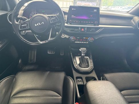 Used 2022 Kia Forte GT-Line w/ GT-Line Premium Package FWD image 12