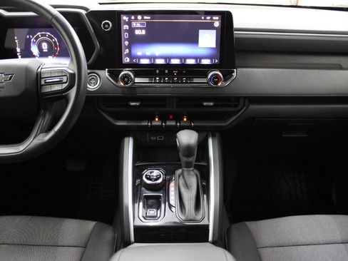 Used 2023 Chevrolet Colorado Trail Boss image 22