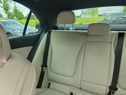 Used 2022 Mercedes-Benz C 300 Sedan image 10