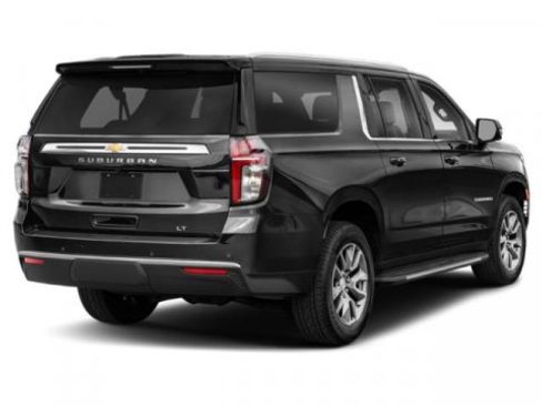 Used 2021 Chevrolet Suburban LT image 5