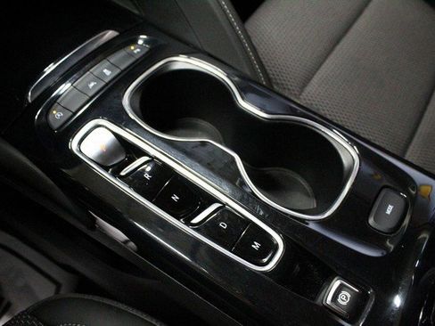 Certified 2022 Buick Envision Preferred image 28