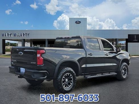 Used 2022 Chevrolet Silverado 1500 ZR2 w/ Technology Package AWD/4WD image 5