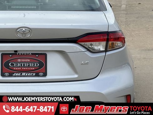 Certified 2026 Toyota Corolla LE image 9