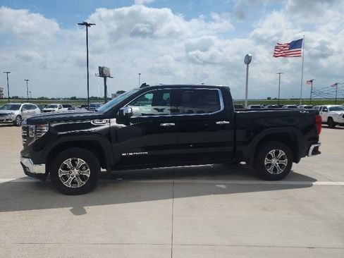 Used 2025 GMC Sierra 1500 SLT AWD/4WD image 5