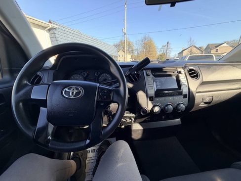 Used 2014 Toyota Tundra SR image 4