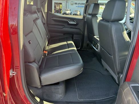 Used 2022 GMC Sierra 1500 SLT w/ SLT Premium Package image 16