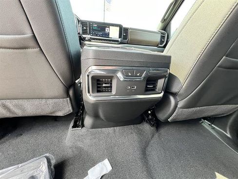 New 2026 Chevrolet Silverado 1500 High Country AWD/4WD image 19