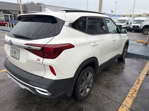 Used 2021 Kia Seltos S FWD image 5